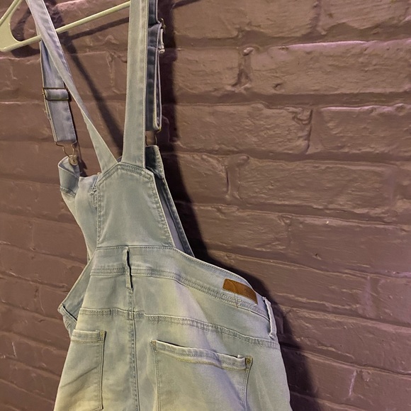 Overalls - Picture 4 of 4